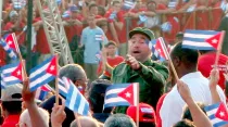 Fidel Castro en mitin con el pueblo cubano, el 1 de mayo de 2005 / Crédito: Licencia de documentación libre de GNU