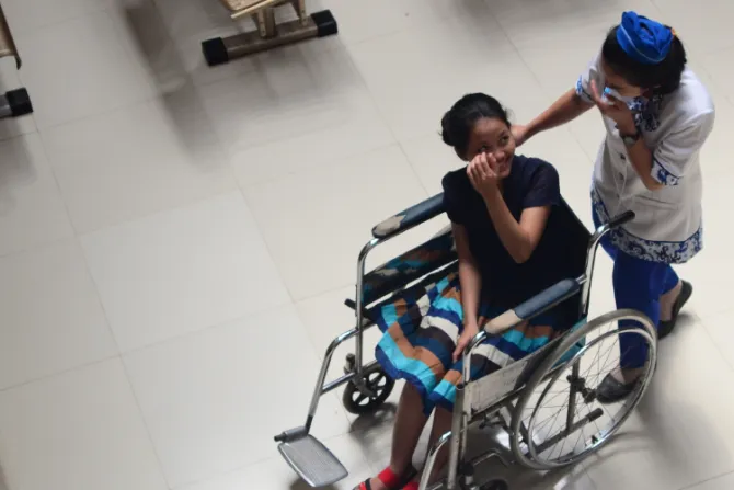 Católicos en Vietnam brindan atención médica gratuita a 2 mil pobres y discapacitados