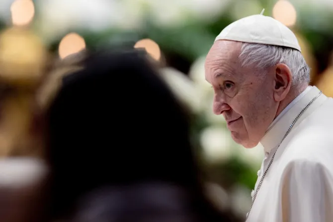 Papa Francisco: “Antepongamos las caricias de Dios a nuestros errores y caídas”