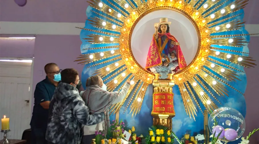 El Divino Niño se apareció en una hostia consagrada en Perú?