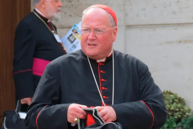 Arzobispo de Nueva York entra en cuarentena por contacto con persona con COVID-19