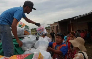 Reparten de donaciones damnificados en el norte del Peru00fa / Foto: Arquidiu00f3cesis de Piura y Tumbes 