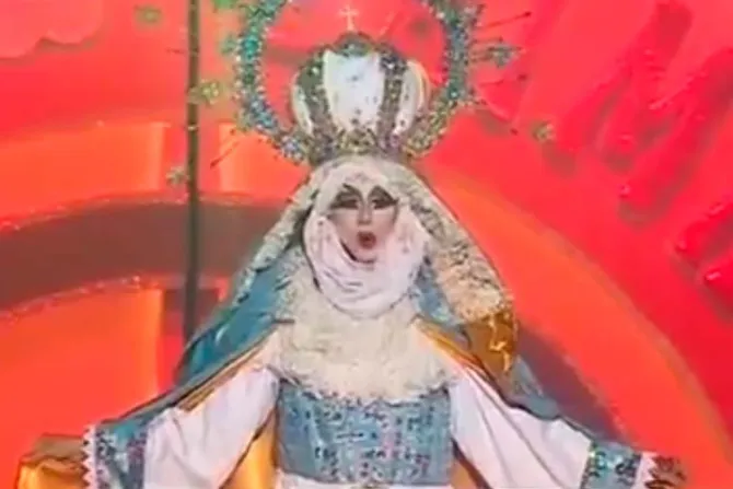 VIDEO: Carnaval de Canarias premia a drag queen que se disfrazó de Virgen María