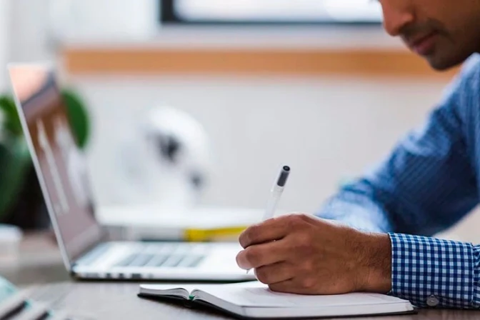 Por coronavirus ofrecen software gratuito a parroquias para aplicar teletrabajo