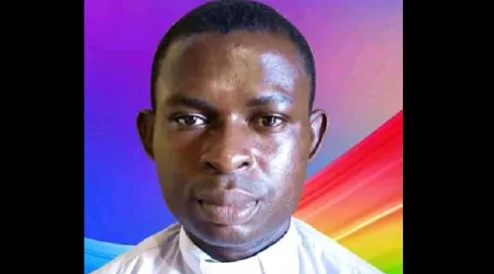 Liberan a sacerdote nigeriano que fue secuestrado tras Misa dominical