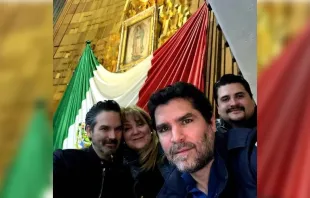 Eduardo Verástegui junto a Verónica Toller, Pablo Muñoz de Cote y Alberto Vega. Crédito: Instagram de Verónica Toller. 