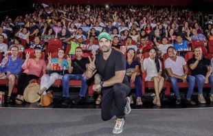 Eduardo Veru00e1stegui en premier de Inesperado. Cru00e9dito: Cortesu00eda Inesperado. 