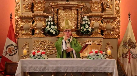 Perú: Arzobispo cuestiona “triste coyuntura política” y pide unidad ante coronavirus