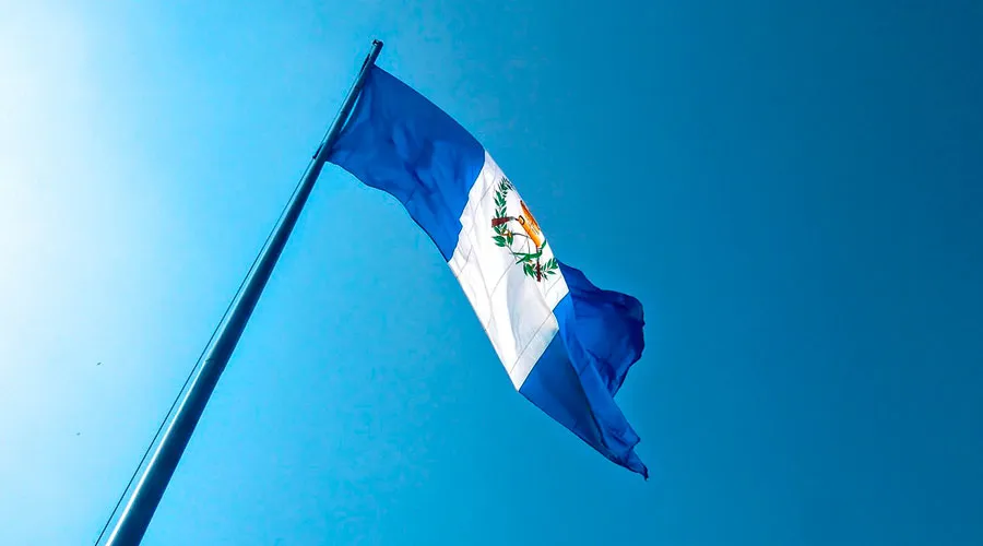 Bandera de Guatemala. Crédito: Pixabay?w=200&h=150