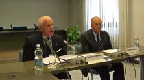 El embajador de Argentina, Rogelio Pfirter, y Guzmán Carriquiry, secretario del CAL. Foto: ACI Prensa