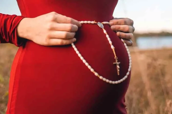 Obispos critican proyecto de reforma constitucional pro aborto en México