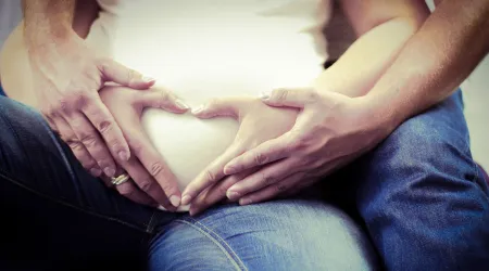 Aborto en Irlanda: Experta alerta peligros si se revoca Octava Enmienda