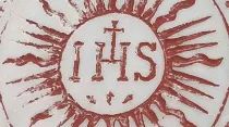 Emblema de la Compañía de Jesús (Jesuitas). Crédito: ACI Prensa.