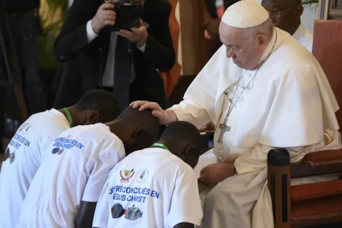 Víctimas de violencia al Papa: La Iglesia es el refugio que cura nuestras heridas