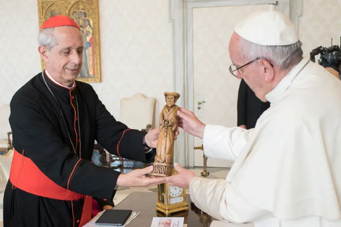 Encuentro de obispos argentinos con el Papa tras canonización del Cura Brochero