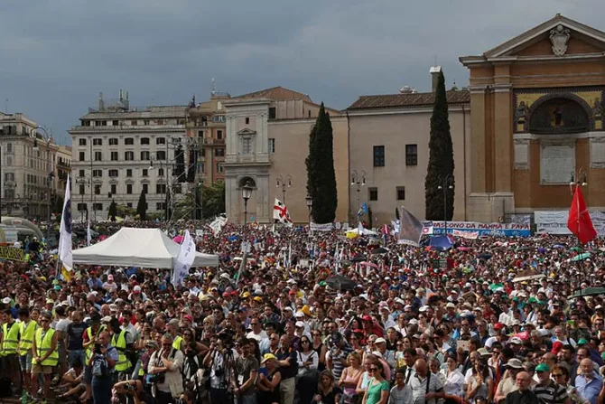 Miles de familias en Roma piden parar adoctrinamiento sexual en escuelas