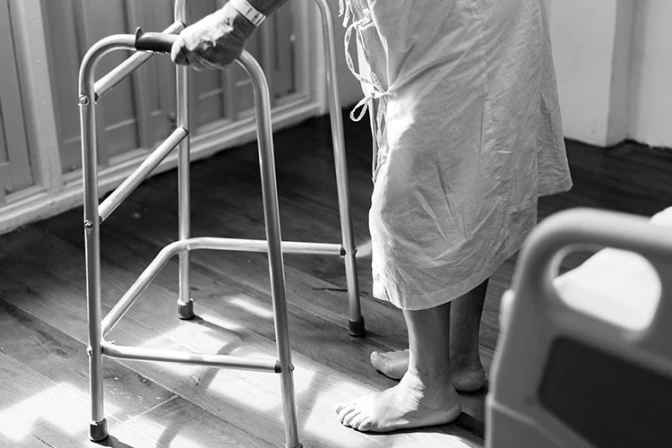 Eutanasia es “atentado” a la dignidad del enfermo, afirman Obispos