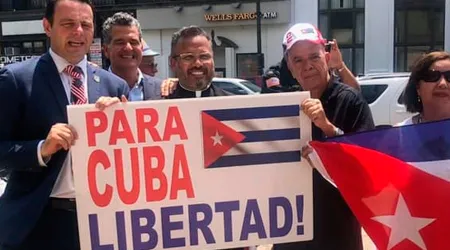 Cuba: Sacerdote anima a salir a las calles el 15N para pedir el fin de la dictadura