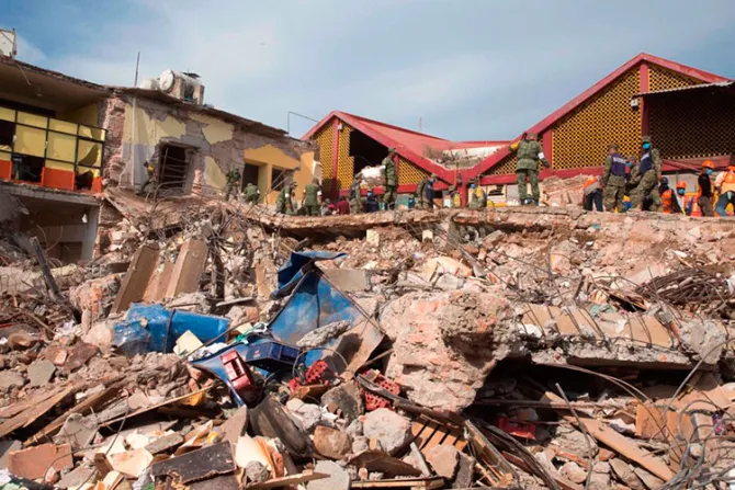 México: Piden al Congreso fondos para reconstruir casas e iglesias tras terremoto