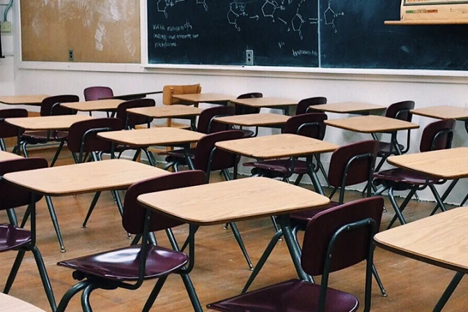 Suspenden polémicas charlas sobre sexualidad impartidas sin consentimiento de padres