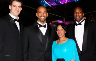 Esposos Williams / Twitter Pelicans Fan Zone 