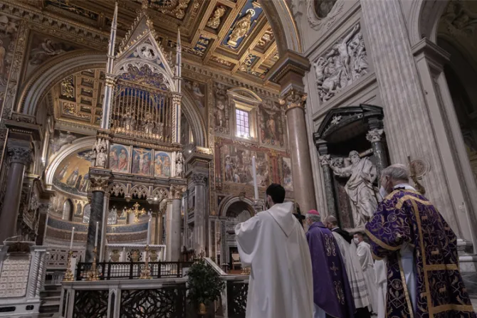 Diócesis de Roma celebra estación cuaresmal en la Basílica de San Juan de Letrán
