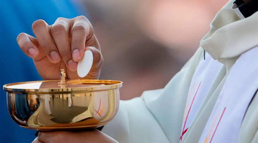 Corpus Christi: Arzobispo advierte a sacerdotes sobre acostumbrarse a celebrar la Misa