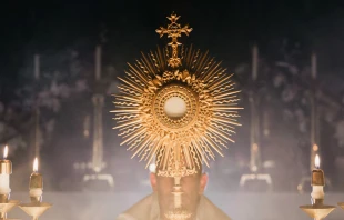 Eucaristu00eda. Cru00e9dito: Jacob Bentzinger / Unsplash 