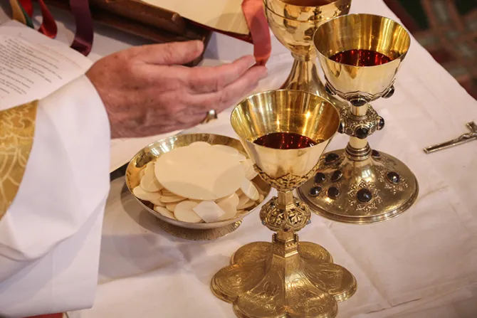 Eucaristía no es “obligación ritual” sino Pan de Vida, recuerda autoridad vaticana
