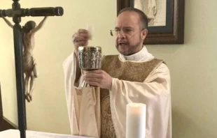 Mons. Eugenio Lira Rugarcu00eda. Cru00e9dito: Twitter oficial. 