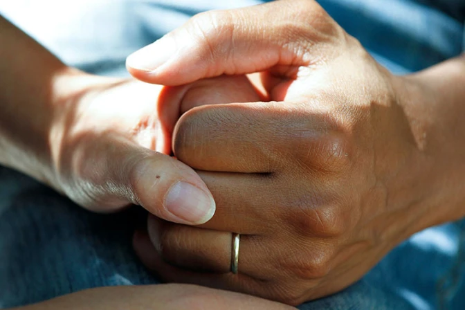 Colegio Médico del Perú respalda aplicación de eutanasia pese a ser delito de homicidio