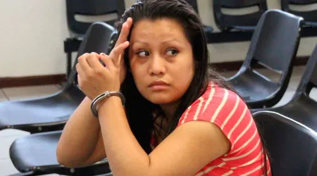 El Salvador: Apelan absolución de mujer acusada de asesinar a su bebé recién nacido