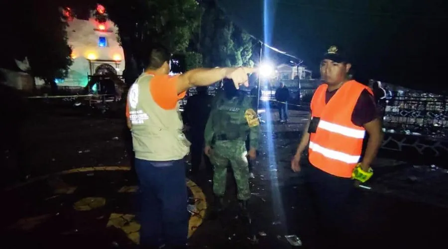 Autoridades atienden sitio de la explosión de pirotécnicos. Crédito: Gobierno del Estado de Morelos.?w=200&h=150