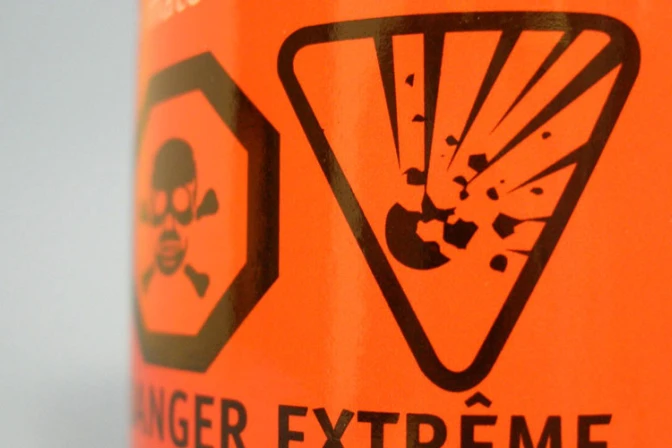 Detonan artefacto explosivo en sede del Episcopado de Bolivia