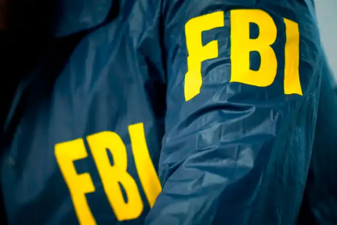 Congresista afirma que el FBI usó un agente encubierto para investigar a católicos