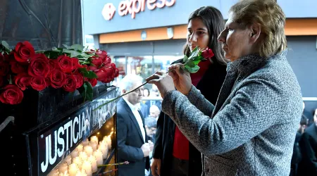 Conmemoran 25 años del terrible atentado a la AMIA en Argentina