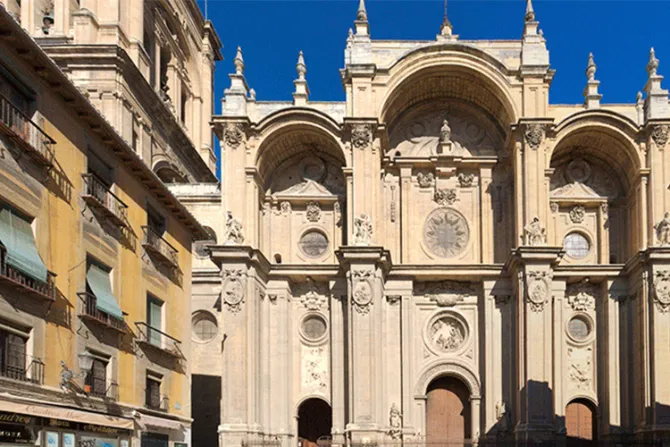 Catedral de Granada acogerá concierto homenaje a víctimas de COVID-19