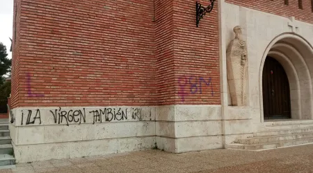 Dos iglesias de Madrid atacadas con pintadas feministas [FOTOS]
