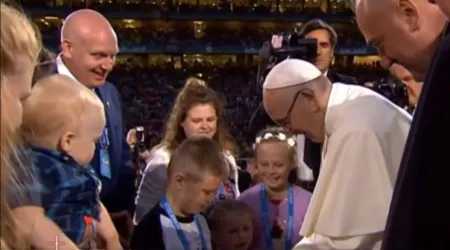 Padres de 10 hijos contaron al Papa cómo superaron la drogadicción [VIDEO]