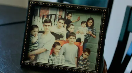 Quedaron huérfanos tras atentado del 11S y Dios bendijo a estos 10 hermanos por su fe