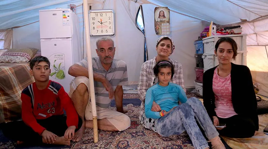 Familia cristiana refugiada en el Kurdistán Iraquí. Foto: Michal Krol / MasLibres.org?w=200&h=150