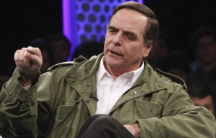 Sacerdote jesuita chileno Felipe Berru00edos. Cru00e9dito: Flickr Fotos TVN (CC BY-NC-ND 2.0) 