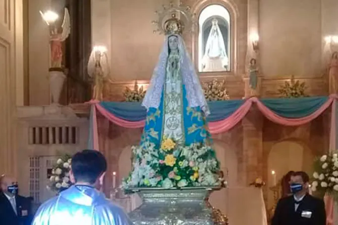 En aniversario patrio de Argentina oran a la Virgen María por su protección 