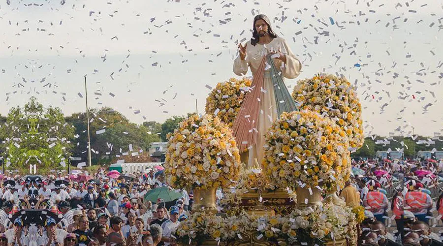 Fiesta Divina Misericordia Maracaibo, Venezuela / Foto: Facebook: Fundación María Camino a Jesús?w=200&h=150