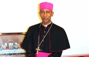 Mons. Fikremariam Hagos Tsalim. Cru00e9dito: Ayuda a la Iglesia Necesitada 