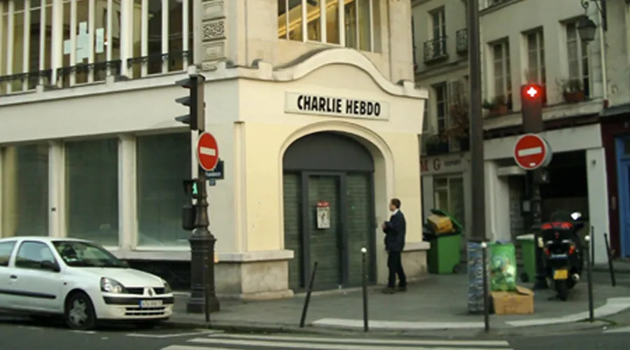 Exteriores de oficinas de "Charlie Hebdo" en París. Foto: Flickr de ceedot (CC BY-NC-SA 2.0)?w=200&h=150