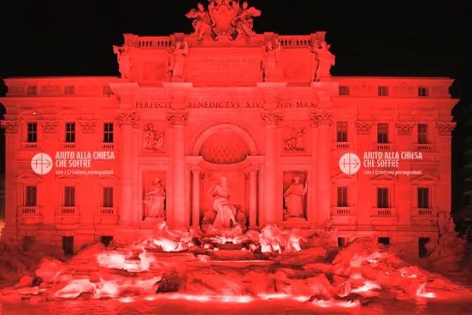 Famosa Fontana di Trevi en Roma se teñirá de rojo por mártires cristianos