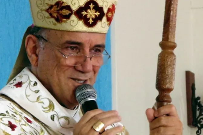 El Papa acepta renuncia de obispo acusado de malversar fondos de la Iglesia