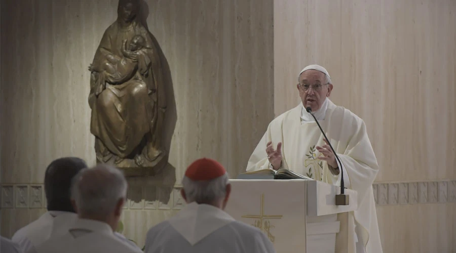 El Papa Francisco pronuncia su homilía. Foto: Vatican Media?w=200&h=150