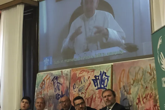 VIDEO Papa Francisco pide frenar el cyberbulling en este mensaje a jóvenes del mundo